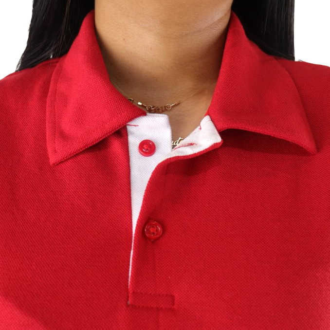 Camisa feminina polo manga curta com recorte gola mesmo tecido