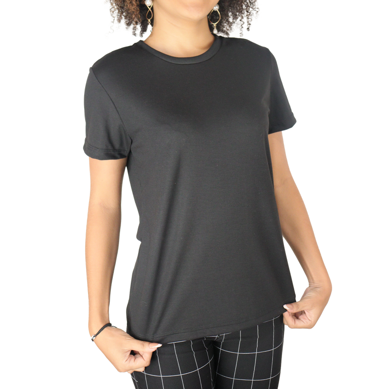 Camiseta feminina fit manga curta gola pronta